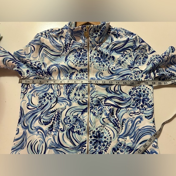 Lilly Pulitzer Leona Full Zip Size Large - Picture 5 of 7